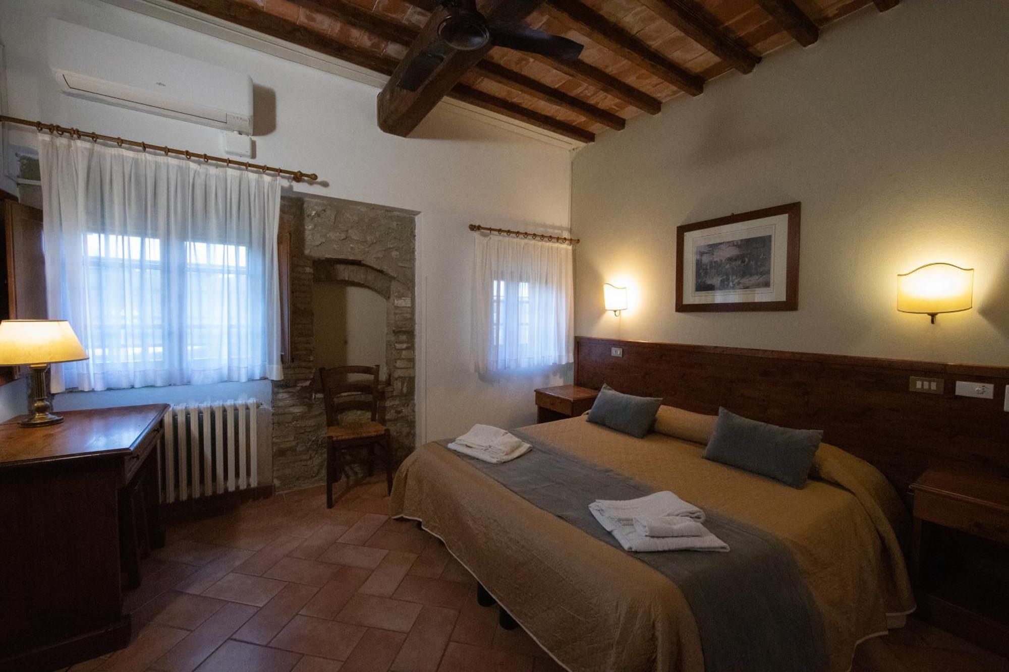 Tenuta Decimo - Il Borgo Di Mariano San Gimignano Buitenkant foto