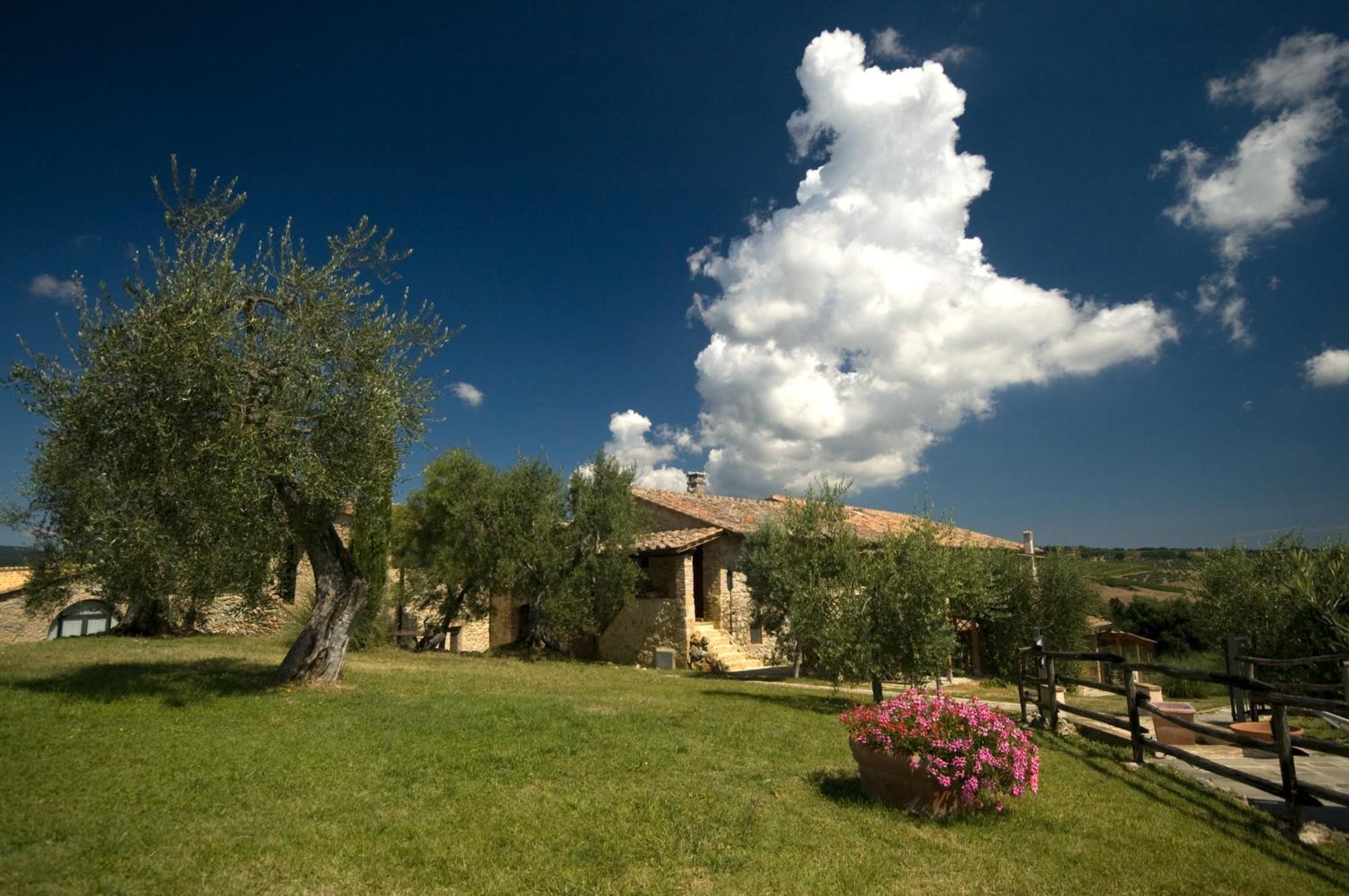 Tenuta Decimo - Il Borgo Di Mariano San Gimignano Buitenkant foto